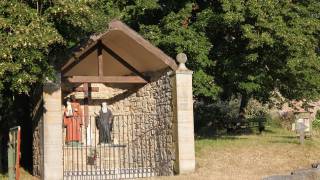 kleine kapel op de kruising van de rue de la Roche à Lomme en de rue de Mariembourg
