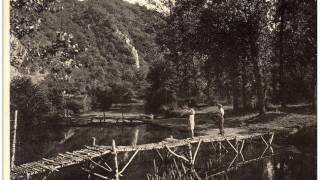 Pont construit par les scouts en 1951 sur le Viroin à Dourbes 
